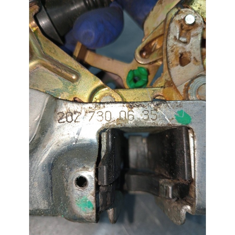 Recambio de motor cierre centralizado trasero derecho para mercedes clase c (w202) berlina 2.5 diesel cat referencia OEM IAM 202