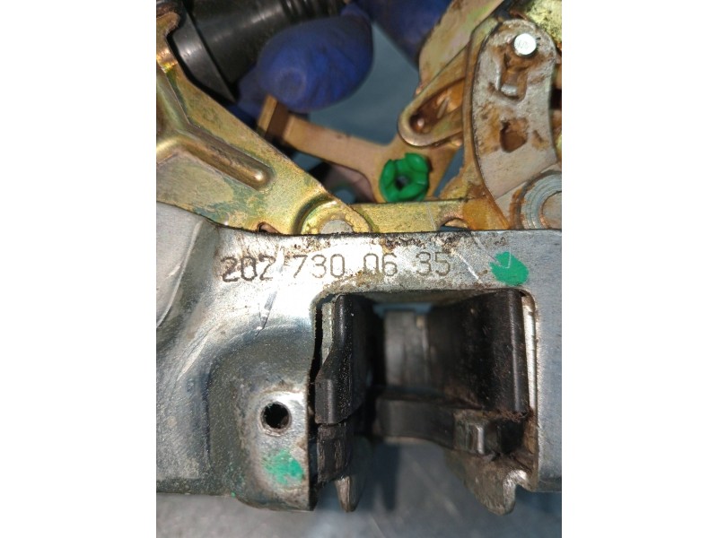 Recambio de motor cierre centralizado trasero derecho para mercedes clase c (w202) berlina 2.5 diesel cat referencia OEM IAM 202