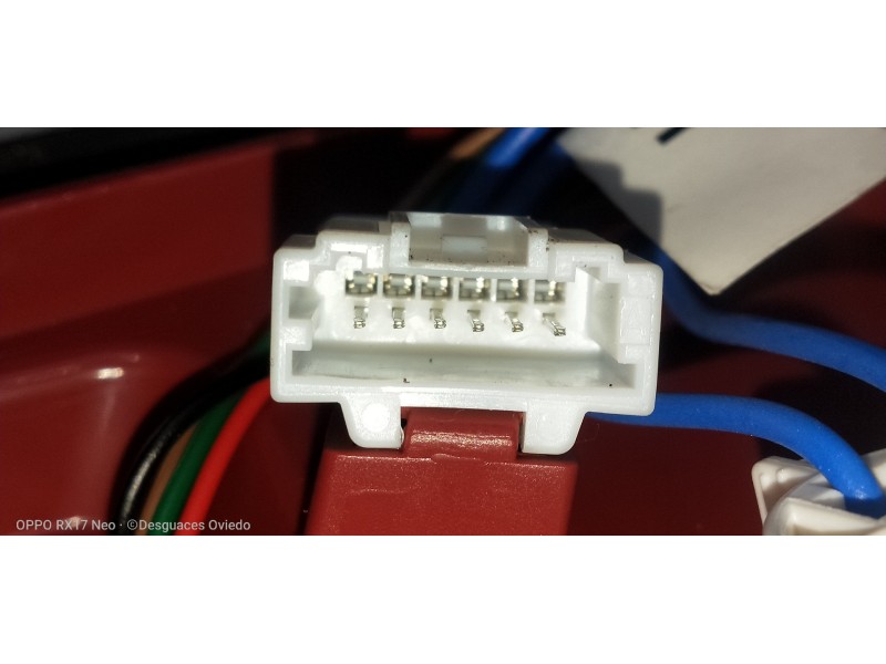 Recambio de piloto trasero izquierdo interior para kia rio (yb) 1.2 cat referencia OEM IAM 92403H8  