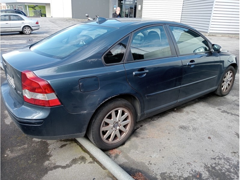 volvo s40 berlina del año 2007
