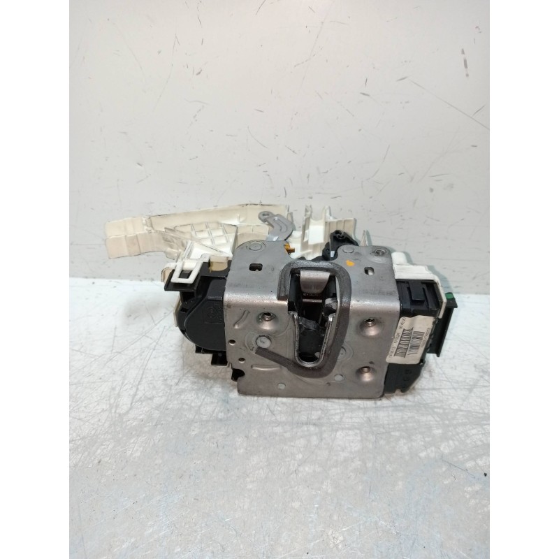 Recambio de motor cierre centralizado delantero derecho para mercedes clase e (w212) familiar referencia OEM IAM A0997200435  5P