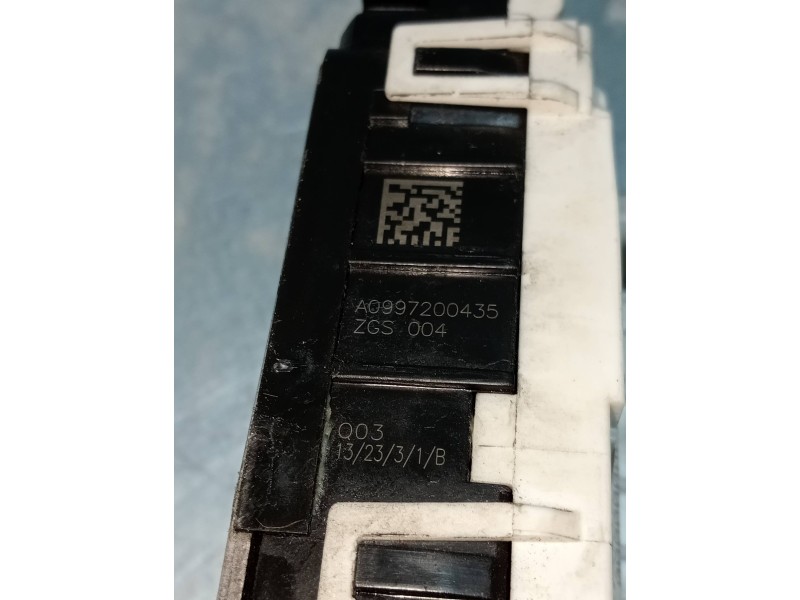 Recambio de motor cierre centralizado delantero derecho para mercedes clase e (w212) familiar referencia OEM IAM A0997200435  5P