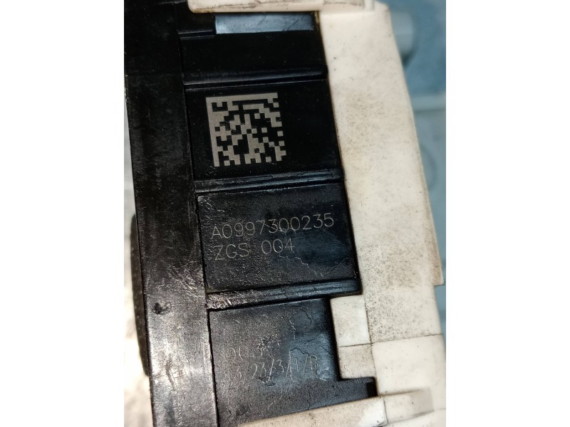 Recambio de motor cierre centralizado trasero derecho para mercedes clase e (w212) familiar referencia OEM IAM A0997300235  