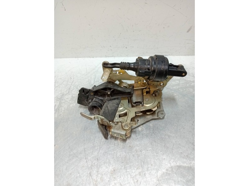 Recambio de motor cierre centralizado delantero derecho para mercedes clase e (w210) berlina referencia OEM IAM A2027201235  4P