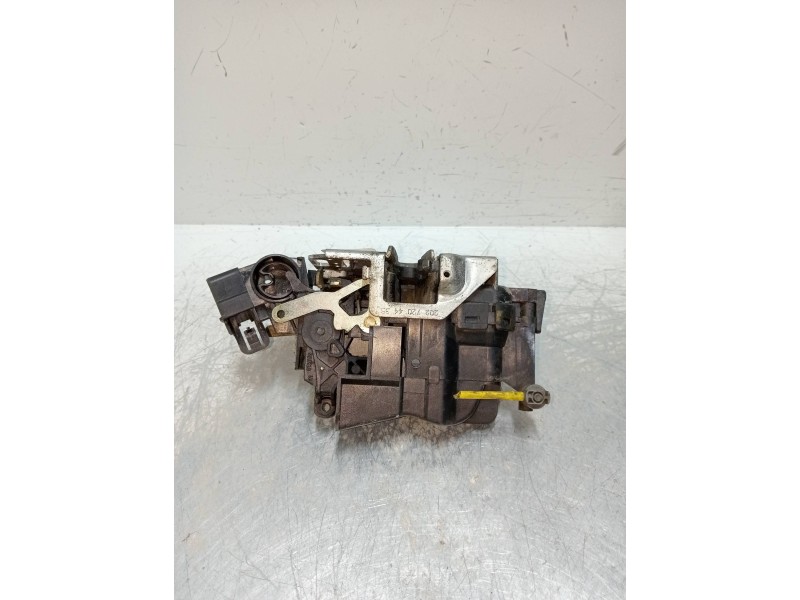 Recambio de motor cierre centralizado delantero derecho para mercedes clase e (w210) berlina diesel 2.7 cdi 20v cat referencia O