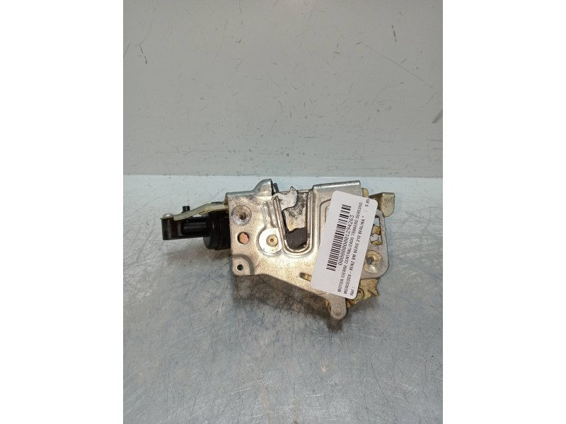 Recambio de motor cierre centralizado trasero derecho para mercedes clase e (w210) berlina referencia OEM IAM 2027300635  4P