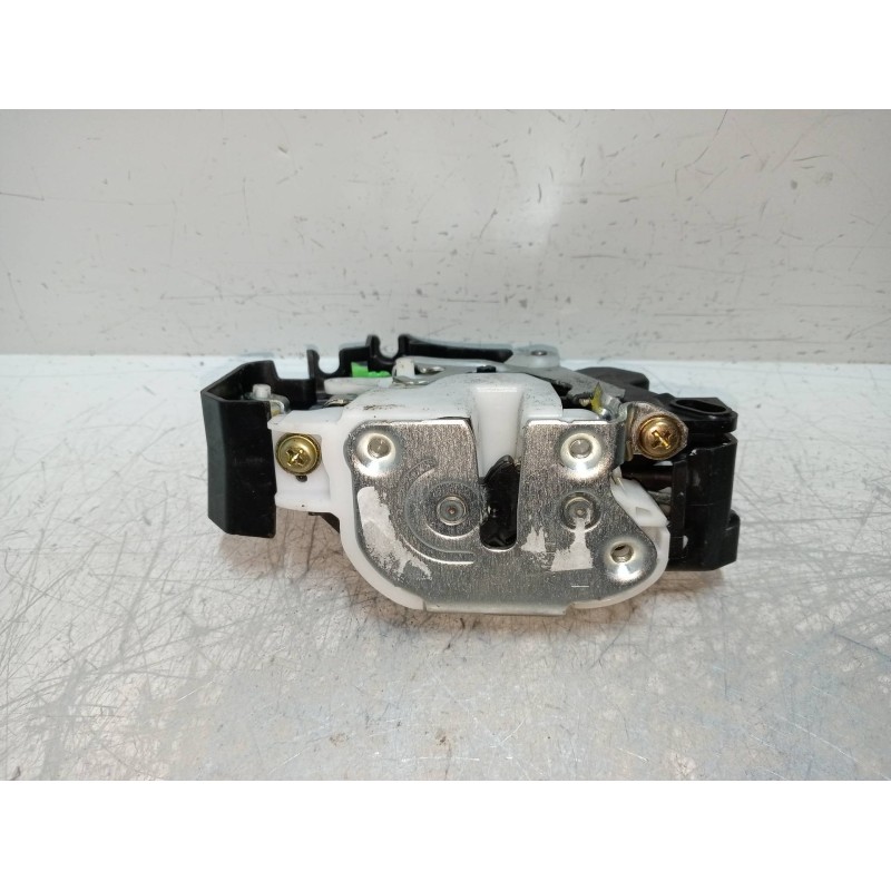 Recambio de motor cierre centralizado delantero izquierdo para mitsubishi colt berlina 5 (z30a) 1.1 cat referencia OEM IAM  3P 3