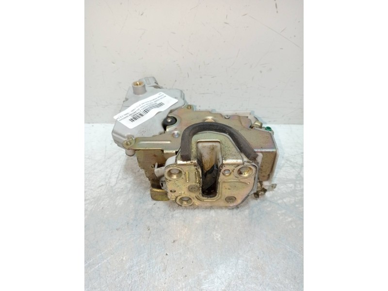 Recambio de motor cierre centralizado delantero derecho para nissan primera berlina (p11) 2.0 turbodiesel cat referencia OEM IAM Recambio de motor cierre centralizado delantero derecho para nissan primera berlina (p11) 2.0 turbodiesel cat referencia OEM IAM