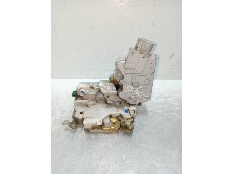 Recambio de motor cierre centralizado delantero derecho para nissan primera berlina (p11) 2.0 turbodiesel cat referencia OEM IAM Recambio de motor cierre centralizado delantero derecho para nissan primera berlina (p11) 2.0 turbodiesel cat referencia OEM IAM