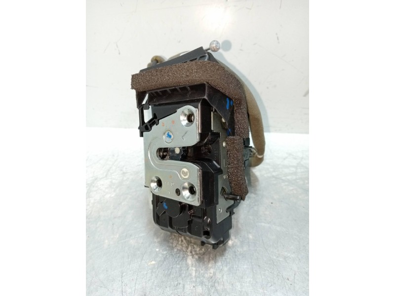 Recambio de motor cierre centralizado trasero izquierdo para nissan qashqai (j10) tekna referencia OEM IAM   5P