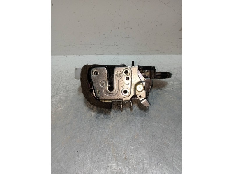 Recambio de motor cierre centralizado trasero derecho para nissan micra (k13) acenta referencia OEM IAM   5P