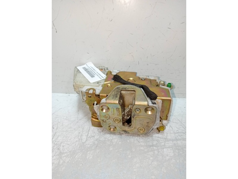 Recambio de motor cierre centralizado delantero derecho para nissan navara pick-up (d40m) referencia OEM IAM   4P