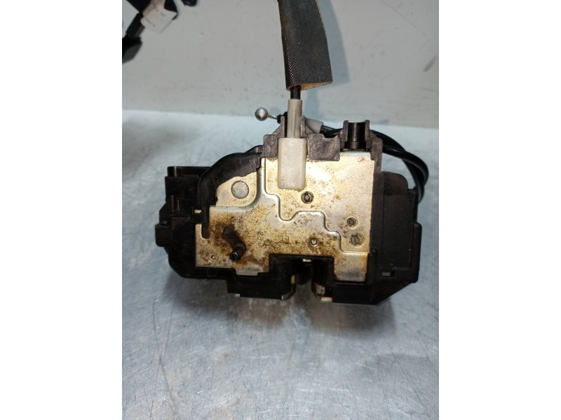 Recambio de motor cierre centralizado trasero derecho para nissan micra (k12e) 1.2 cat referencia OEM IAM   5P