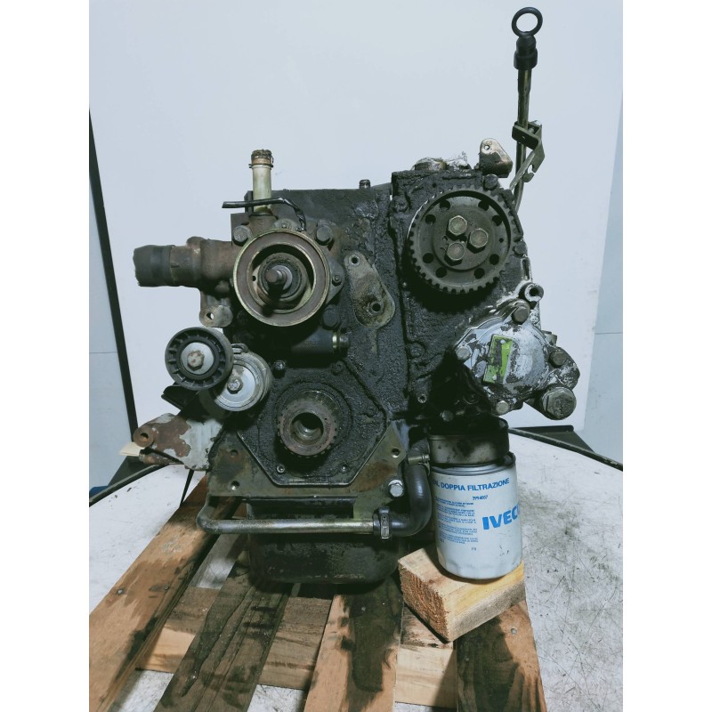 Recambio de despiece motor para iveco daily caja abierta / volquete 2.8 diesel cat referencia OEM IAM 814043C 3090749 