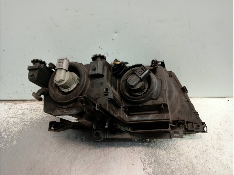 Recambio de faro izquierdo para bmw serie 3 touring (e46) 320d referencia OEM IAM   
