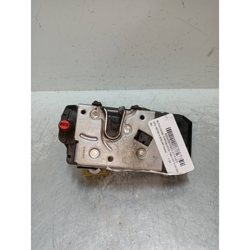 Recambio de motor cierre centralizado trasero derecho para opel astra h berlina cosmo referencia OEM IAM 13128116  5P