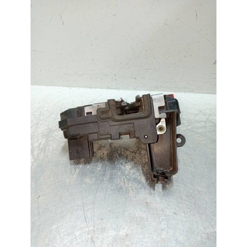 Recambio de motor cierre centralizado trasero derecho para opel astra h berlina cosmo referencia OEM IAM 13128116  5P