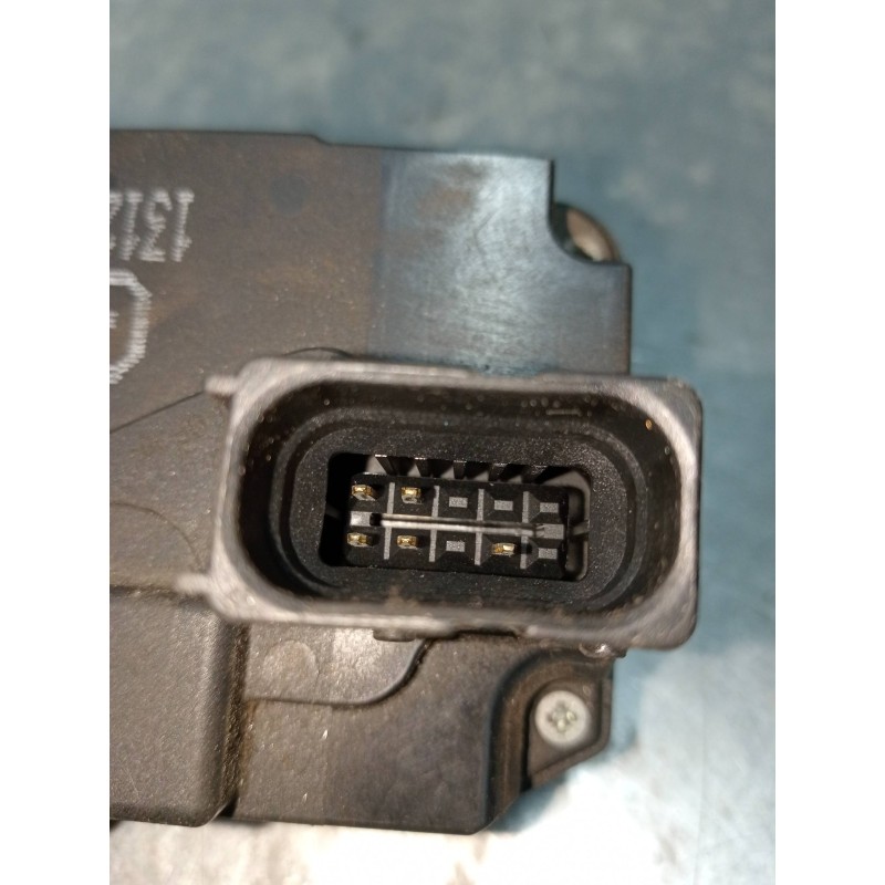 Recambio de motor cierre centralizado trasero derecho para opel astra h berlina cosmo referencia OEM IAM 13128116  5P