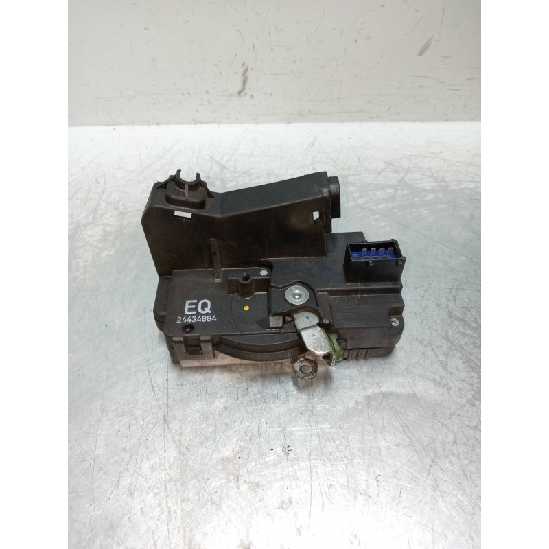 Recambio de motor cierre centralizado delantero derecho para opel corsa c club referencia OEM IAM 24434884  3P