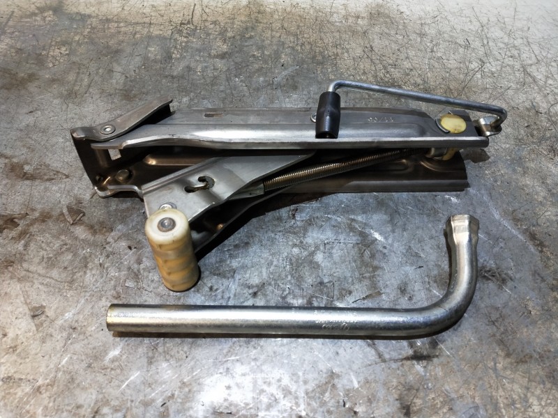 Recambio de gato para audi a6 berlina (4f2) 2.7 tdi quattro (132kw) referencia OEM IAM   