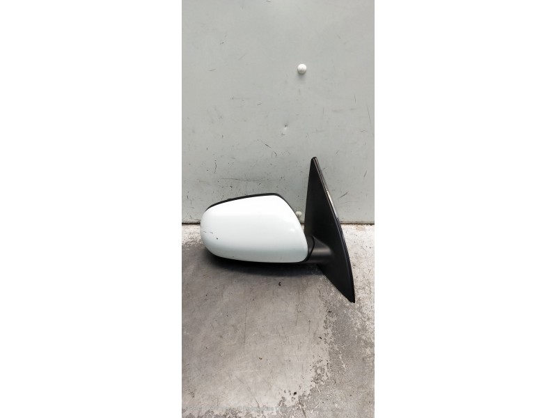 Recambio de retrovisor derecho para kia cee´d emotion referencia OEM IAM 876201H155WD  ELECTRICO