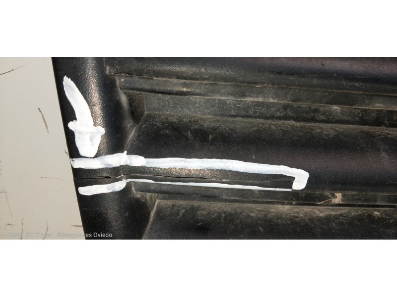 Recambio de rejilla delantera para volkswagen lt caja cerrada / combi (mod. 1997) lt 35 caja cerrada referencia OEM IAM   