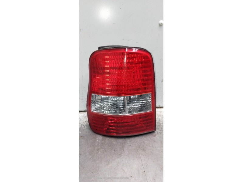 Recambio de piloto trasero izquierdo para kia carnival ii 2.9 cdri ex referencia OEM IAM   