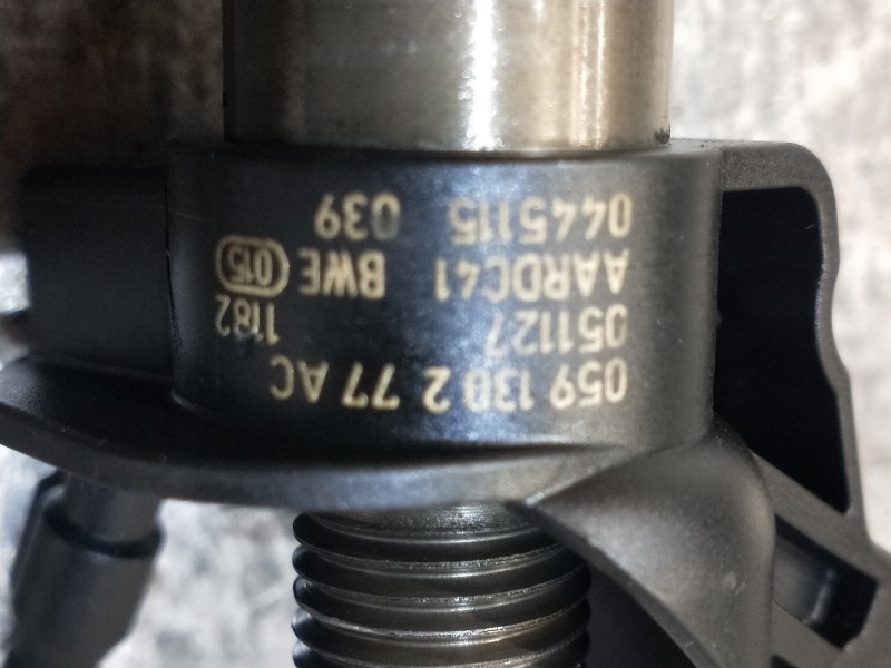 Recambio de inyector para audi a6 berlina (4f2) 2.7 tdi quattro (132kw) referencia OEM IAM 0445115039 059130277AC BOSCH