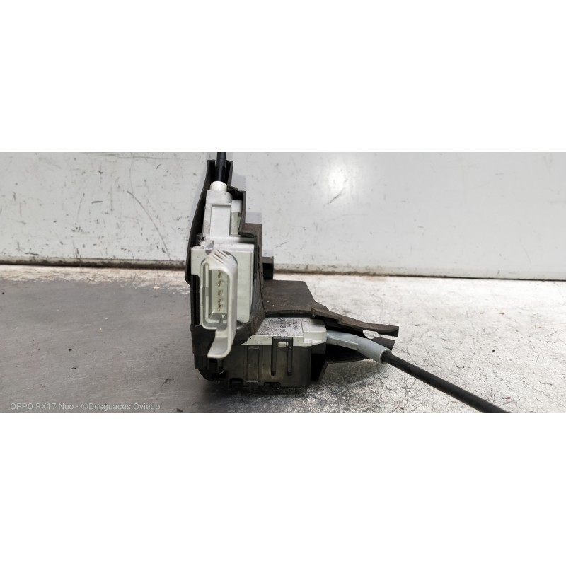 Recambio de motor cierre centralizado delantero izquierdo para citroen c4 berlina lx referencia OEM IAM 96834165  