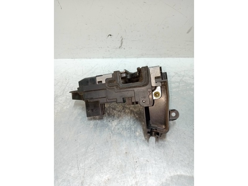 Recambio de motor cierre centralizado delantero derecho para opel astra h berlina 1.7 16v cdti referencia OEM IAM 13210749 5P 5P