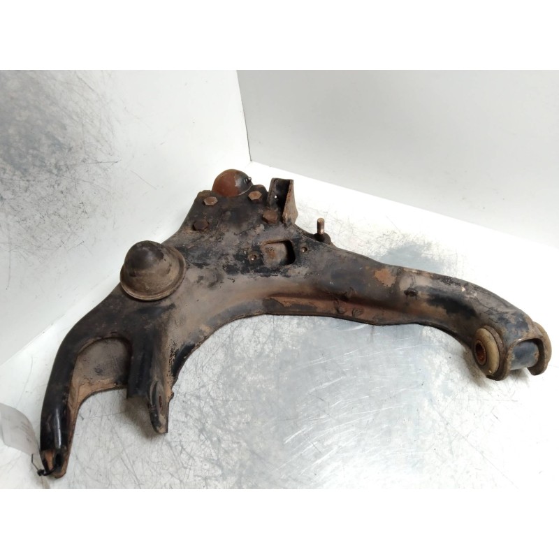 Recambio de brazo suspension inferior delantero izquierdo para mitsubishi montero (l040) 2500 td (2-ptas.) referencia OEM IAM   