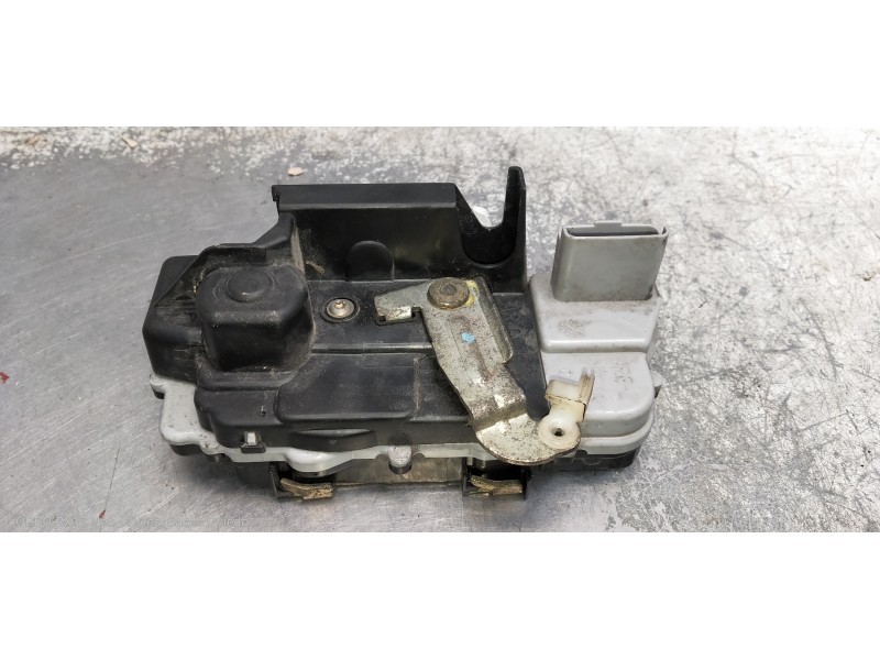 Recambio de motor cierre centralizado trasero izquierdo para citroen xsara picasso 2.0 hdi vivace referencia OEM IAM   