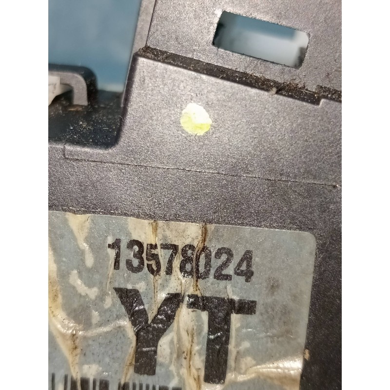 Recambio de motor cierre centralizado trasero izquierdo para opel astra j lim. cosmo referencia OEM IAM 13578024  5P