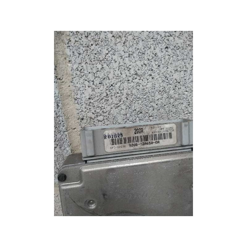 Recambio de centralita motor uce para ford sierra turnier 2.0 cat referencia OEM IAM 92GB12A650GA 2GGA 