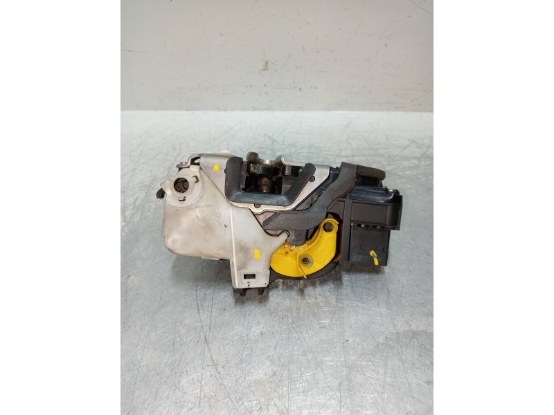 Recambio de motor cierre centralizado delantero izquierdo para opel astra j lim. cosmo referencia OEM IAM 13577983 5P 5P