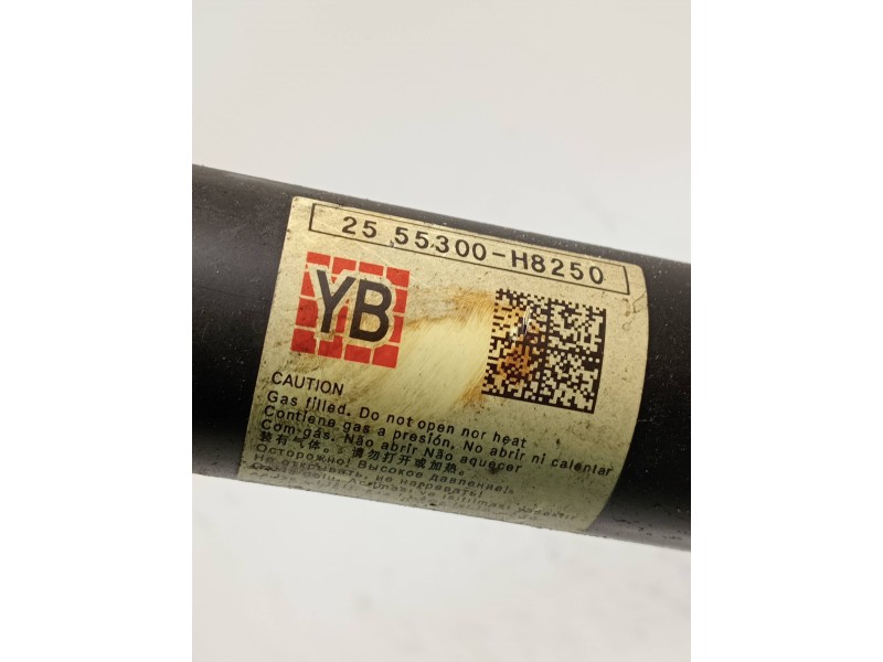 Recambio de amortiguador trasero derecho para kia rio (yb) 1.2 cat referencia OEM IAM 55300H8250  