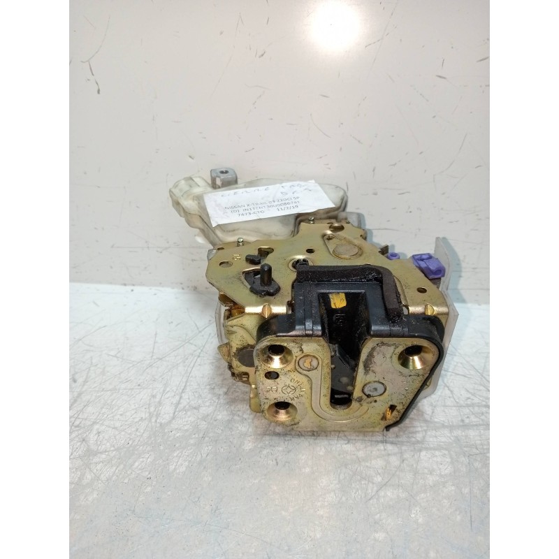 Recambio de motor cierre centralizado trasero derecho para nissan x-trail (t30) comfort referencia OEM IAM 805524U300  5P