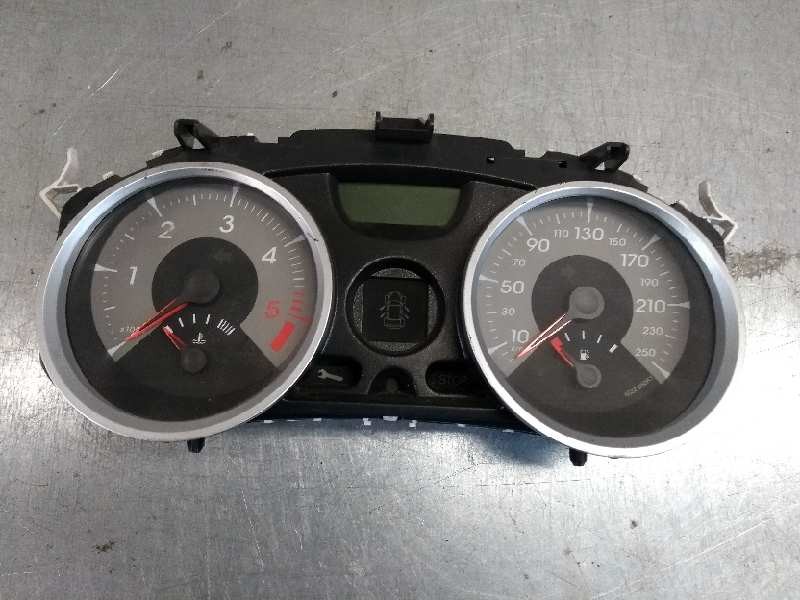 Recambio de cuadro instrumentos para renault megane ii classic berlina 2.0 dci diesel cat referencia OEM IAM 8200602369F  