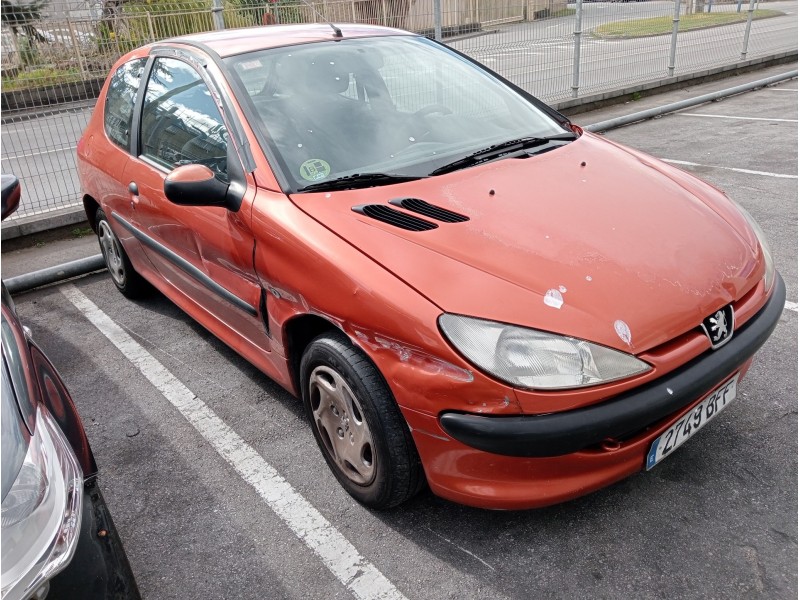 peugeot 206 berlina del año 2001
