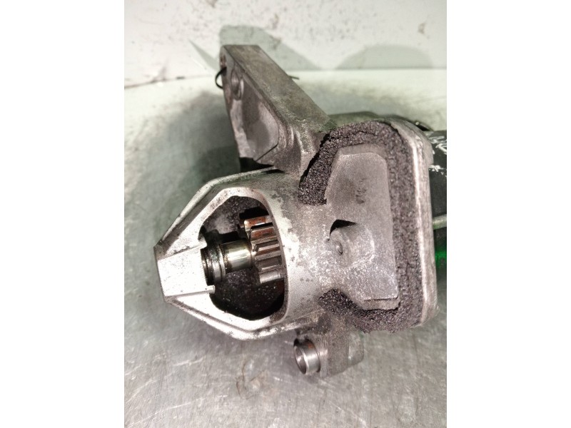 Recambio de motor arranque para renault megane iii berlina 5 p dynamique referencia OEM IAM 233007970R  