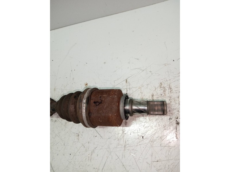 Recambio de transmision delantera izquierda para nissan primera berlina (p12) acenta referencia OEM IAM 439100 EK 