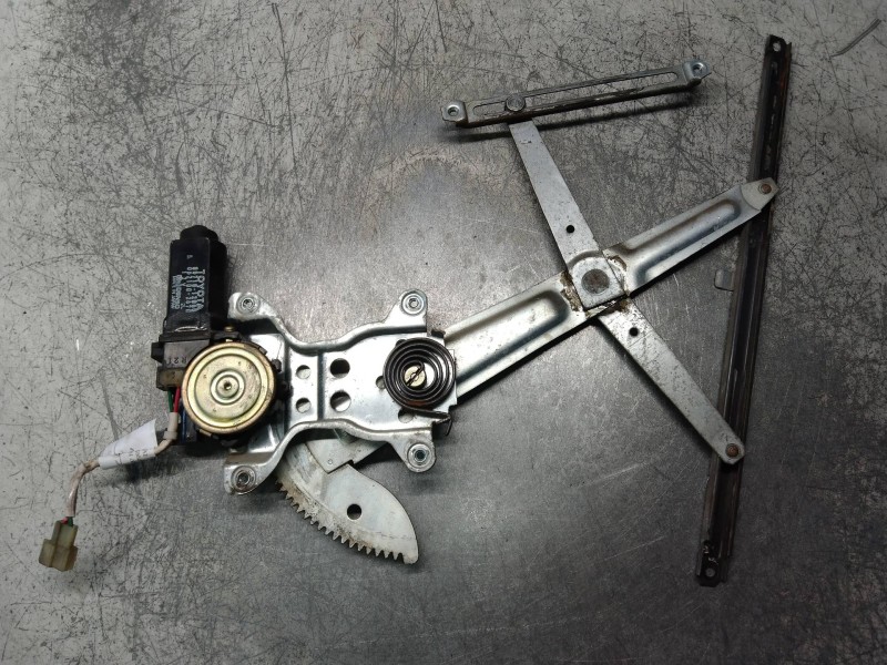 Recambio de elevalunas delantero derecho para toyota corolla 1.6 referencia OEM IAM 8571012060 0621002670 5P