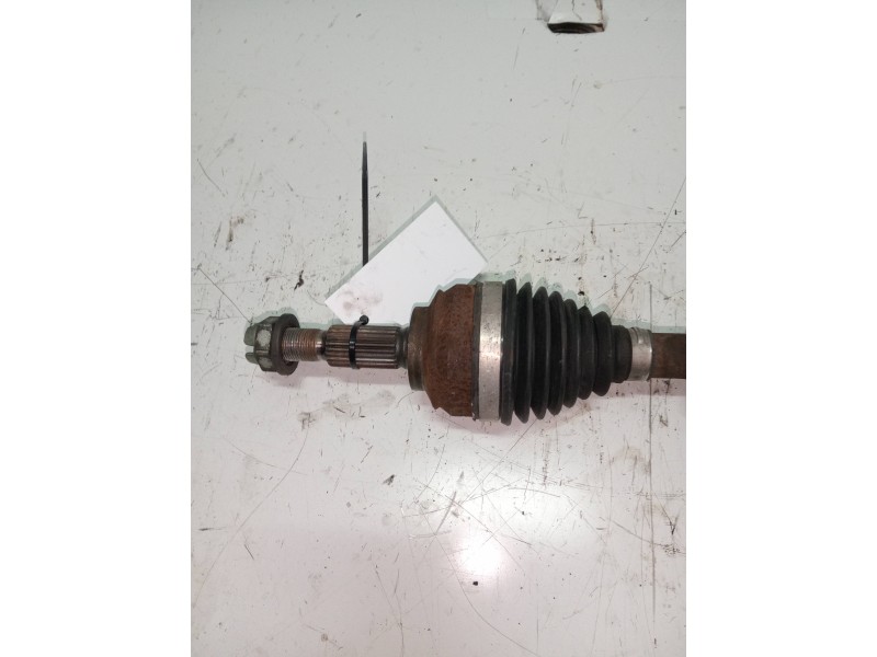 Recambio de transmision delantera izquierda para renault clio iv technofeel referencia OEM IAM 3910018662R  