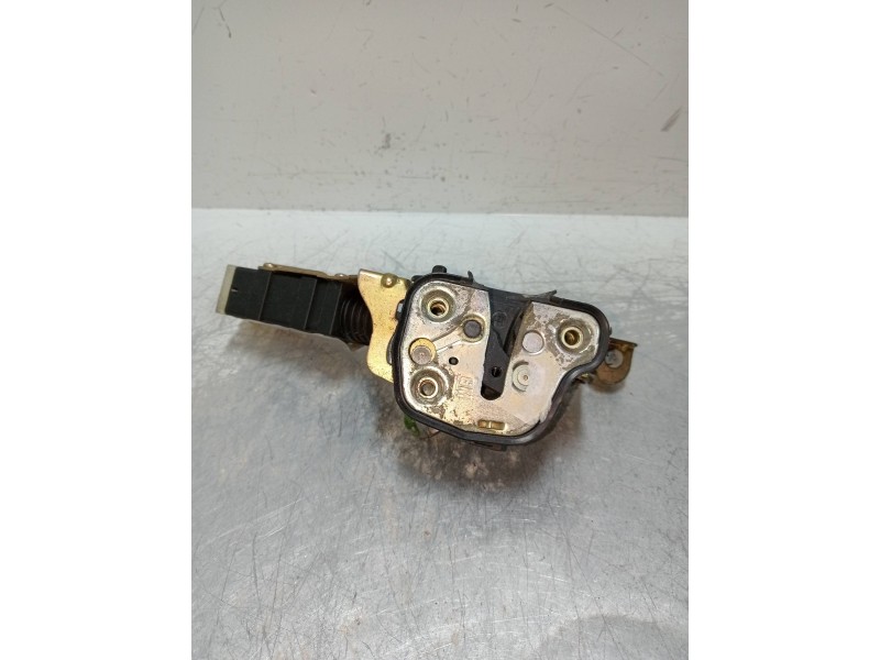 Recambio de motor cierre centralizado trasero derecho para opel omega b elegance berlina referencia OEM IAM 24425287  4P