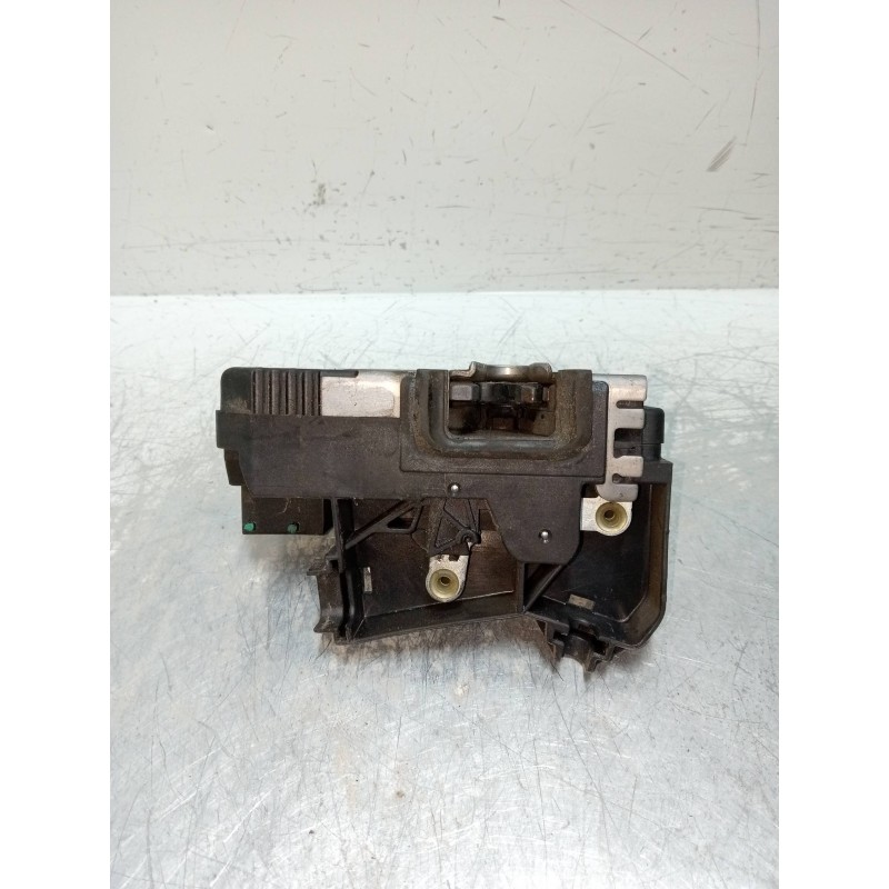 Recambio de motor cierre centralizado delantero derecho para opel meriva 1.7 16v cdti referencia OEM IAM 13154792  5P