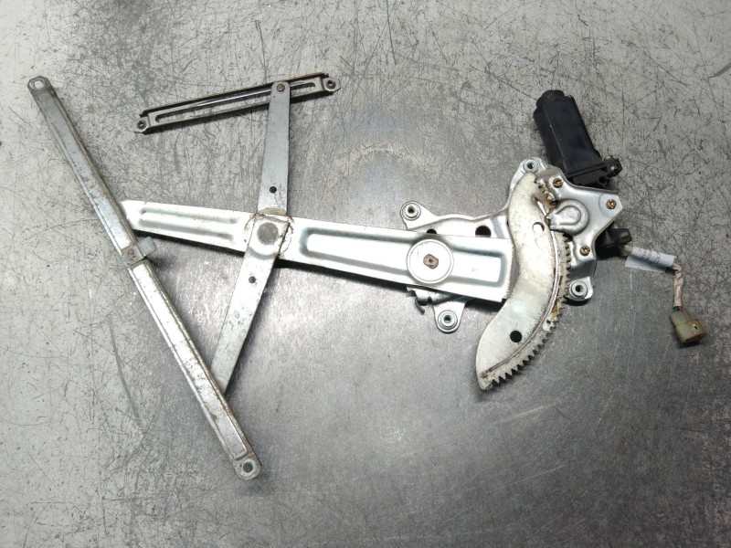 Recambio de elevalunas delantero derecho para toyota corolla 1.6 referencia OEM IAM 8571012060 0621002670 5P