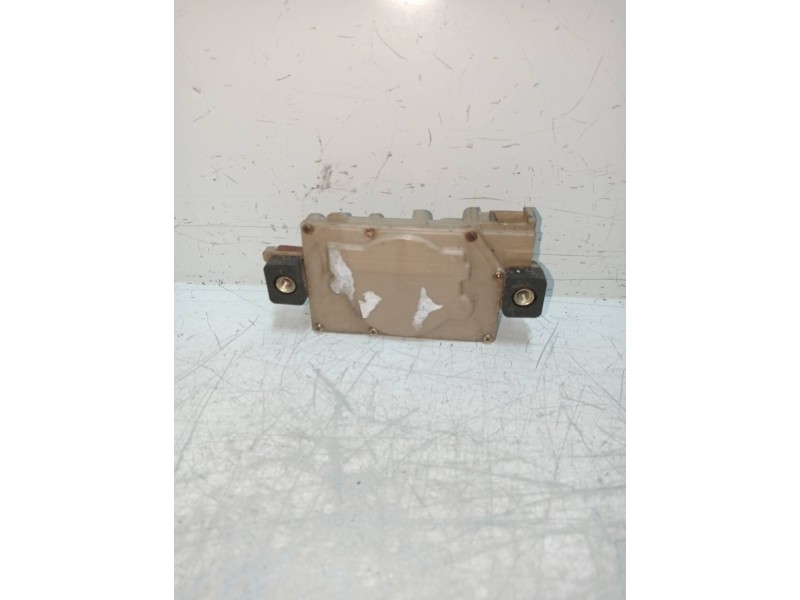 Recambio de motor cierre centralizado delantero derecho para opel monterey referencia OEM IAM   3P