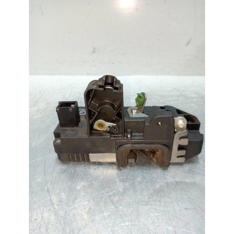 Recambio de motor cierre centralizado trasero izquierdo para opel meriva 1.7 16v cdti referencia OEM IAM 13254793  5P