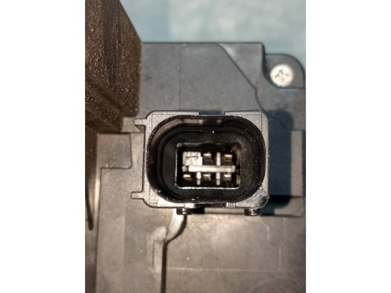 Recambio de motor cierre centralizado trasero izquierdo para opel signum básico referencia OEM IAM 24447345  5P