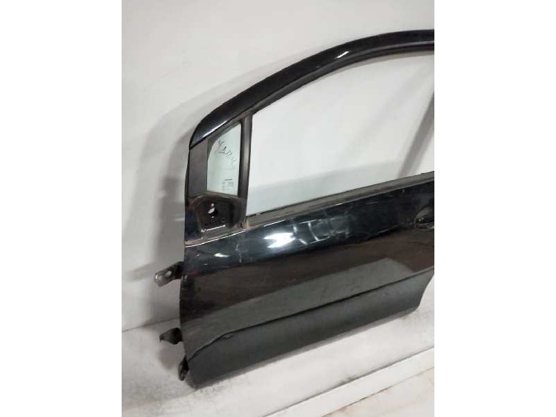 Recambio de puerta delantera izquierda para toyota yaris referencia OEM IAM   